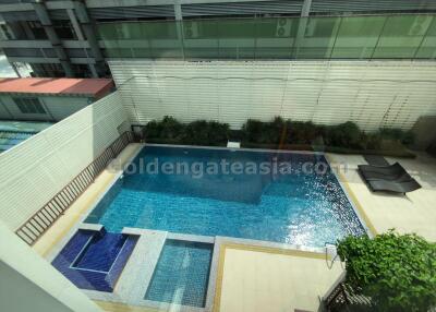 4-Bedrooms modern bright apartment - Sathorn (BTS Saint Louis)