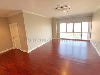 4-Bedrooms Duplex Condo - Sathorn (Saladaeng BTS and Lumphini MRT)