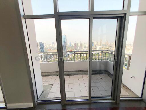 4-Bedrooms Duplex Condo - Sathorn (Saladaeng BTS and Lumphini MRT)