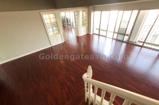 4-Bedrooms Duplex Condo - Sathorn (Saladaeng BTS and Lumphini MRT)