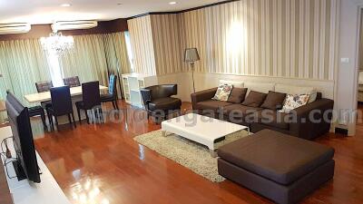 3-Bedrooms family-friendly condo on high floor- Sathorn Gardens