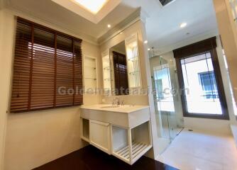 4-Bedrooms Single Modern House with pool in secure compound - Sathorn