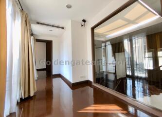 4-Bedrooms Single Modern House with pool in secure compound - Sathorn