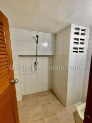 Modern 4-Bedrooms Townhouse - Silom (Saint Louis BTS)