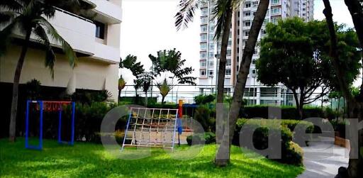 Beautiful 3-Bedrooms condo on high floor with big balconies - Sukhumvit soi 11