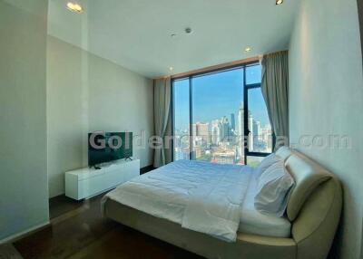 Beautiful 2-Bedrooms with direct access to the BTS - Sukhumvit Nana