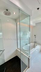 3-Bedrooms modern apartment with huge private terrace - Phrom Phong BTS