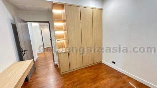 3-Bedrooms modern condo - Sukhumvit soi 24 (Phirom Phong BTS)