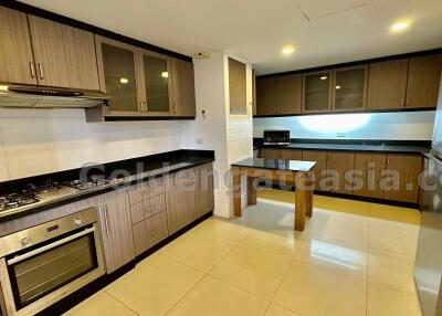 3-Bedrooms Apartment - Sukhumvit soi 24 (Phrom Phong BTS)