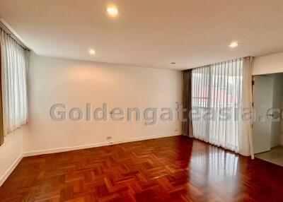 3-Bedrooms Apartment - Sukhumvit soi 24 (Phrom Phong BTS)