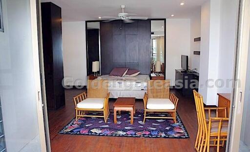 3-Bedrooms spacious apartment with balconies - Phrom Phong BTS