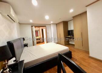 3-Bedrooms condo with big balcony for rent - Walk to Phrom Phong BTS