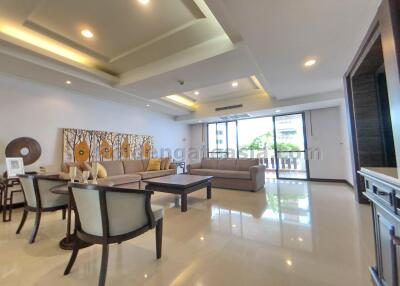 Spacious family-friendly 3-Bedrooms with large balcony close to BTS - Asok