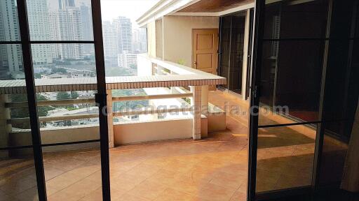 Big 3-Bedrooms Family-friendly Condo with big terrace - Sukhumvit soi 26