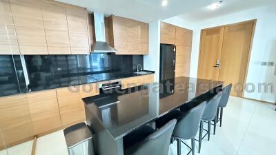 1-Bedroom loft style Duplex - Sukhumvit soi 24 (Phrom Phong BTS)