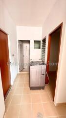 3-Bedrooms modern apartment - Sukhumvit 24 (Phrom Phong BTS)