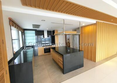 3-Bedrooms Duplex condo with private pool - Phrom Phong BTS