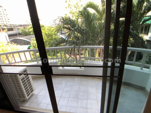 4-Bedrooms Apartment with large outdoor terrace - Thong Lo (Sukhumvit soi 55)