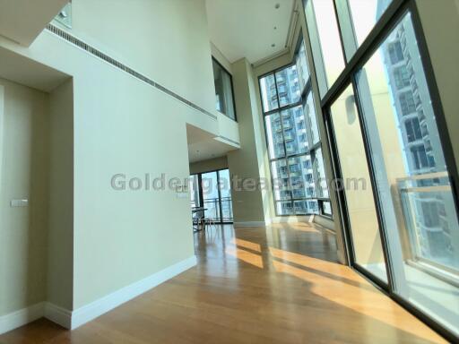 6-Bedrooms Duplex Condominium - Sukhumvit soi 24