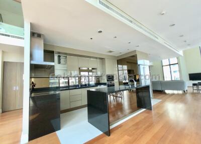 6-Bedrooms Duplex Condominium - Sukhumvit soi 24