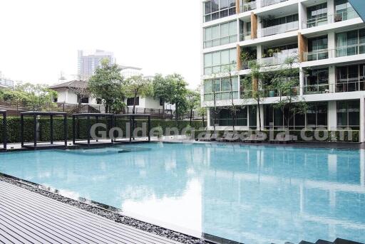 Large Light and Bright Modern 1-Bedroom unit - Ficus Lane - Phrakanong BTS