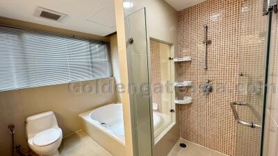 3-Bedrooms Family-Friendly Apartment - Phrom Phong BTS