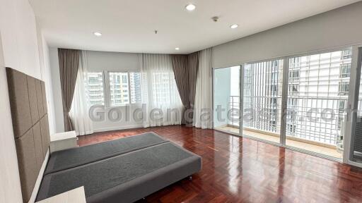 3-Bedrooms Family-Friendly Apartment - Phrom Phong BTS