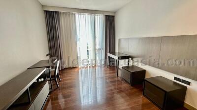 3-Bedrooms modern apartment with balcony and clear views - Phrom Phong BTS