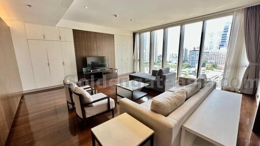 3-Bedrooms modern apartment with balcony and clear views - Phrom Phong BTS