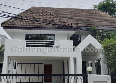 4-Bedrooms Single House with Garden - Thonglor (Sukhumvit 55)