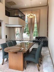 3-Bedrooms Townhouse in Compound - Sukhumvit 55 (Thong Lo)