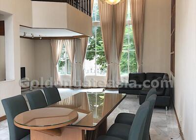 3-Bedrooms Townhouse in Compound - Sukhumvit 55 (Thong Lo)