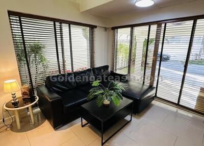 4-Bedrooms Townhouse - Sukhumvit soi 31 (Phirom Phong BTS)