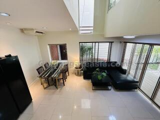 4-Bedrooms Townhouse - Sukhumvit soi 31 (Phirom Phong BTS)