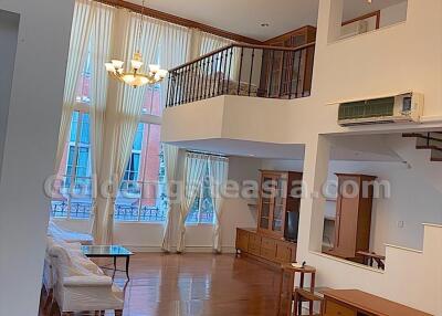 4-Bedrooms Townhouse in Compound - Sukhumvit 55 (Thong Lo)