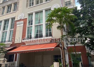 4-Bedrooms Townhouse in Compound - Sukhumvit 55 (Thong Lo)