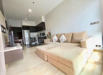 2-Bedrooms modern condo with balcony - Sukhumvit soi 59