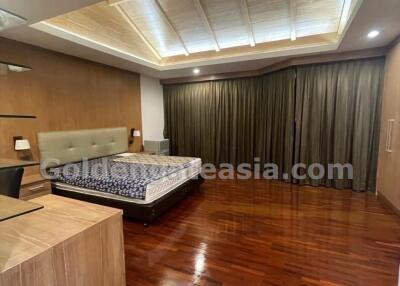 3-Bedrooms modern Townhouse - Sukhumvit soi 62 (Bang Chak BTS)