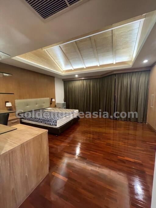 3-Bedrooms modern Townhouse - Sukhumvit soi 62 (Bang Chak BTS)