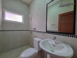 3 Bedrooms Pool Villa In East Pattaya For Sale