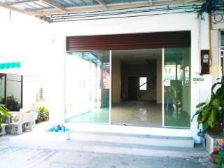 Commercial 3 storey in East Pattaya for sale