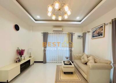 2 Bedrooms Villa / Single House in Rattanakorn Village 17 East Pattaya H011864