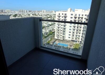 Fully Furnished  Pool View  Near Metro