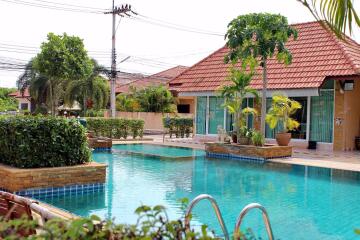 3 Bedrooms House in Pattaya Paradise Village 2 East Pattaya H008798