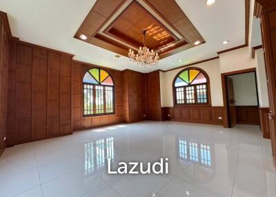 5 Beds 5 Baths 5,000 SQ.M. Private House in Na Jomtien