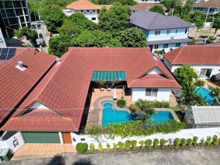 บ้านหลังนี้มี 3 Bedrooms ห้องนอน  อยู่ในโครงการชื่อ Nirvana Pool Villa  ตั้งอยู่ที่