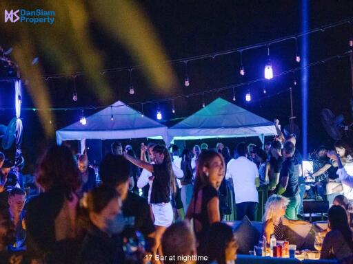 East Rooftop Bar/Restaurant in Hua Hin at Soi94