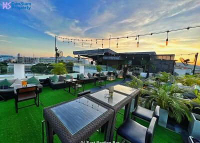 East Rooftop Bar/Restaurant in Hua Hin at Soi94