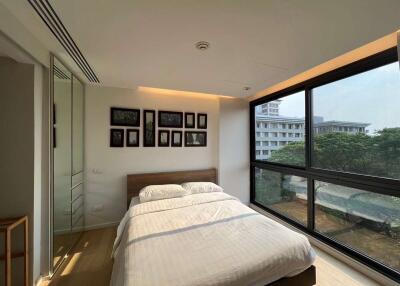 Luxurious Duplex Apartment for Rent: Peaks Avenue Condominium