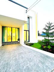 New lovely townhome in East Pattaya